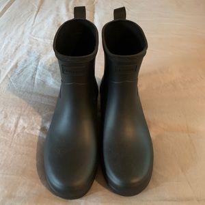 Hunter refined low heel ankle biker boot